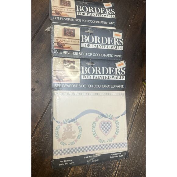 VTG Lot of 3 NEW Borders for Painted Walls C&A Wall Fashions Heart Bear Wreath - Picture 1 of 9
